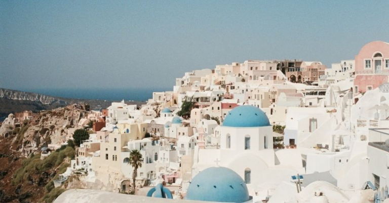 Oia Santorini in 4 Days